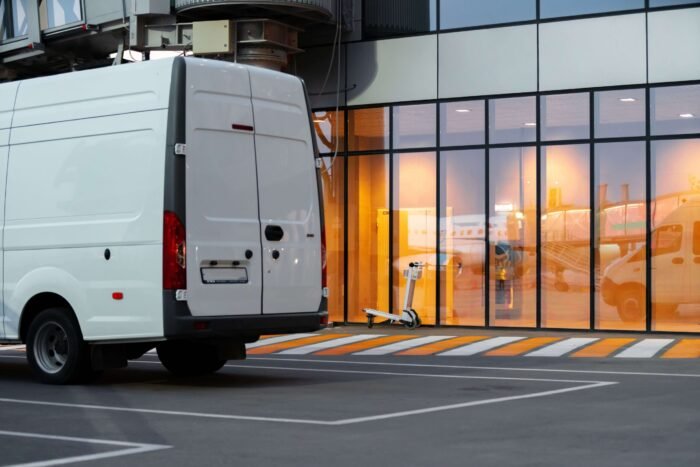 1 Tonne Van - Image 5